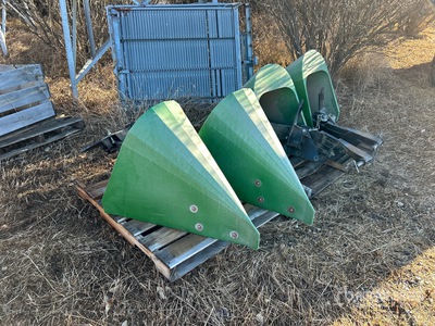 Quantity of (4) John Deere 21 in Halmteiler