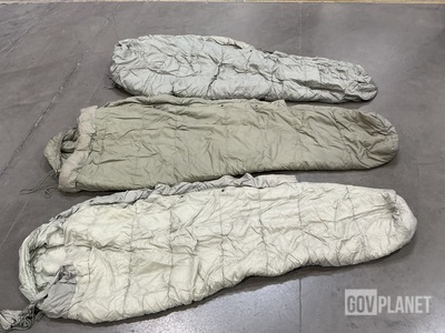 (26) Sleeping Bags