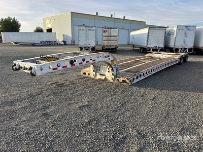 Cozad 16-Wheel Removable Gooseneck Low Loader