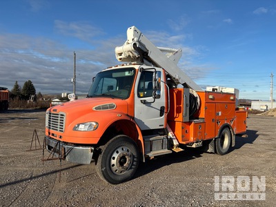 Altec TA40 41 ft on 2012 Freightliner M2 106 4x2 Camion nacelle