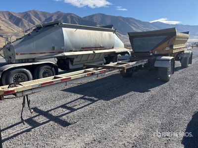 1993 Clement 12 ft T/A Turntable Pup strooi aanhangwagen