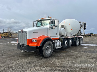 2001 Kenworth T800 10x4 Mixer Truck