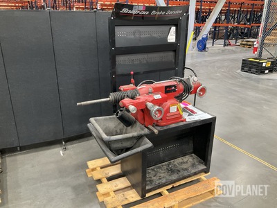 Snap-On EEBR312A Brake Lathe
