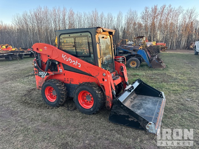 MINI CARGADOR SOBRE RUEDAS 2022 KUBOTA SSV65HC