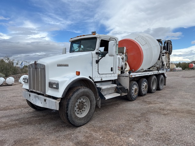 2007 Kenworth W900 12x4 Mixer Truck 2007 Kenworth W900 12x4 Mixer Truck