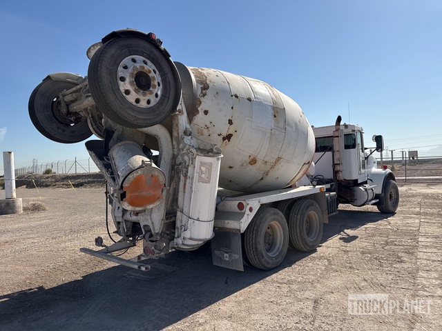 CAMIóN REVOLVEDOR 2004 KENWORTH MCNEILUS 10.5 CYD