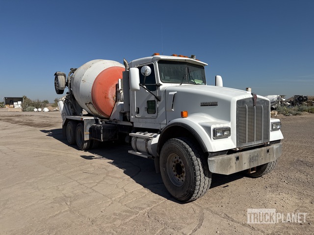 CAMIóN REVOLVEDOR 2004 KENWORTH MCNEILUS 10.5 CYD