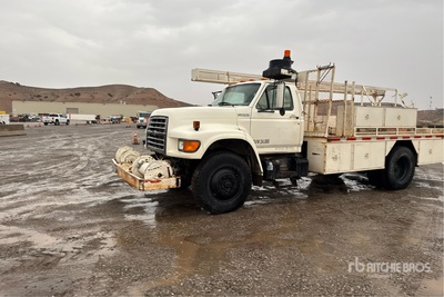 1998 Ford F-800 4x2 Camión Utilitario