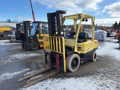 2013 Hyster H60FT 5550 lb Cushion Tire Forklift
