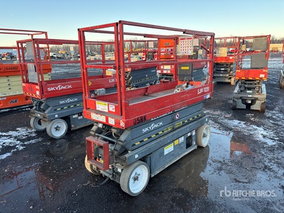 2014 Skyjack SJ3220 Electric Scissor Lift