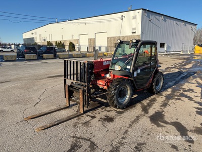 2010 Manitou Telehandler
