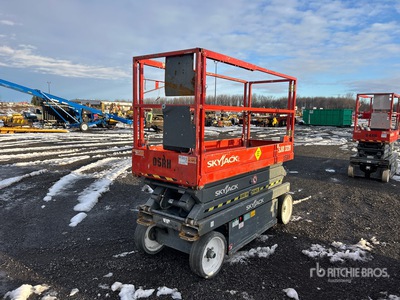 2014 Skyjack SJIII3220 Electric Scissor Lift
