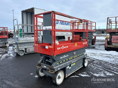 2014 Skyjack SJIII3220 Electric Scissor Lift