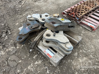 Quantity of (4) Quick Coupler - Fits Excavator