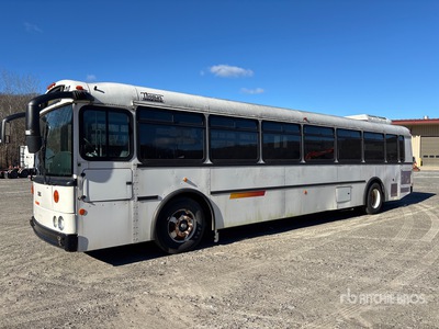 2013 Thomas Saf-T-Liner HDX 4x2 41 Seat Bus
