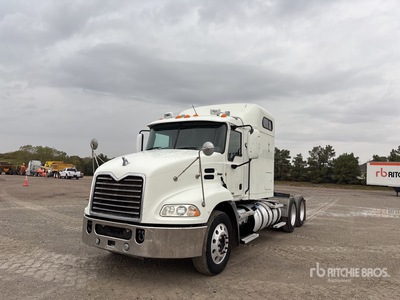 2014 Mack CXU613 6x4 Cabeza Tractora Cabina Dormitorio