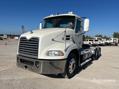 2014 Mack CXU613 6x4 Tracteur routier