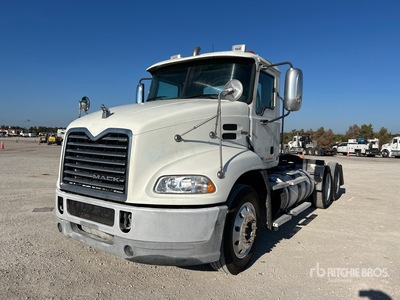 2014 Mack CXU613 6x4 Day Cab Truck Tractor