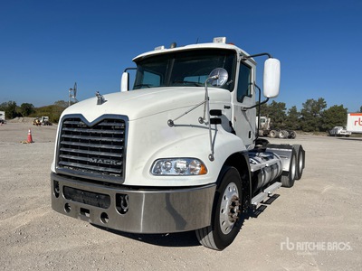 2014 Mack CXU613 6x4 T/A Day Cab Truck Tractor
