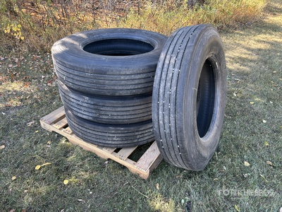 Quantity of (4) Bridgestone 11R24.5 Banden