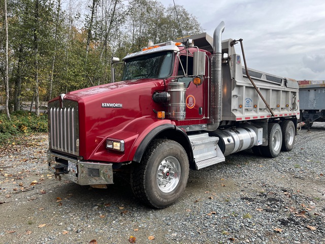 2018 Kenworth T800 6x4 T/A Dump Truck