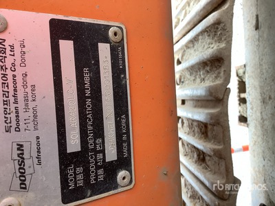 2006 Daewoo S420V حفارة بجنزير