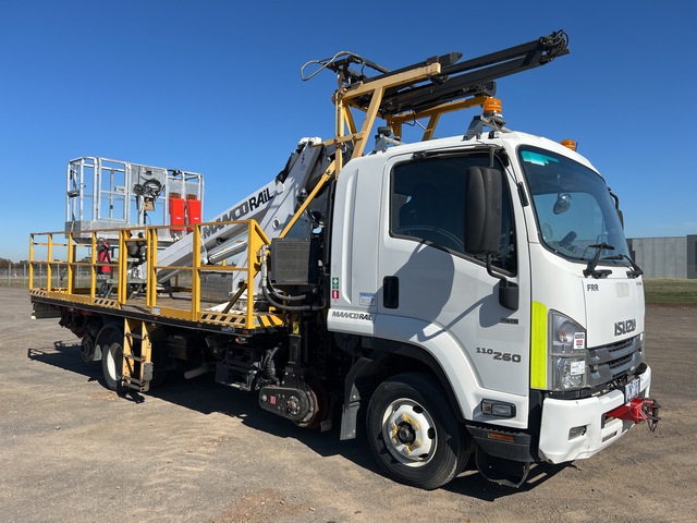 2016 Isuzu FRR 110-260 4x2 w/ 2017 Manco MRAWP-300 11 m Hi-Rail Bucket Truck