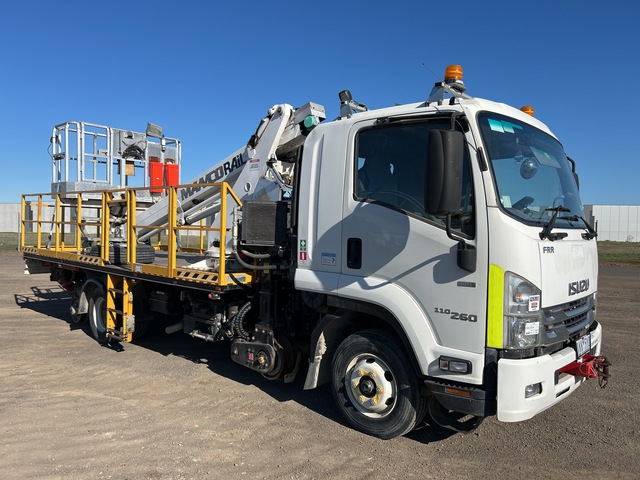 2016 Isuzu FRR 110-260 4x2 w/ 2017 Manco MRAWP-300 11 m Hi-Rail Bucket Truck