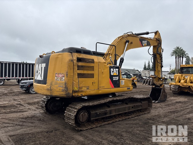EXCAVADORA 2016 CATERPILLAR 323FL