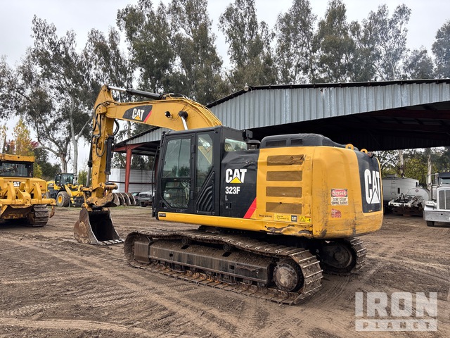 EXCAVADORA 2016 CATERPILLAR 323FL