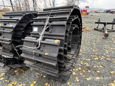 KM1402/50/700 40-47 Ton 50 link 8.5 in pitch, 28 in Double Grouser Track Group assembled with Loctite - Fits Cat, Hitachi, John Deere, Tigercat