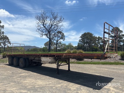 1988 Ophee 12.3 m Tri/A Flatbed Trailer