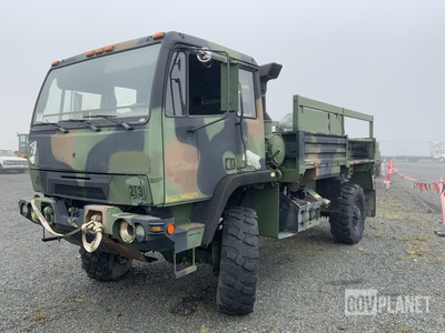 Stewart & Stevenson M1078A1 LMTV 4x4 Cargo Truck