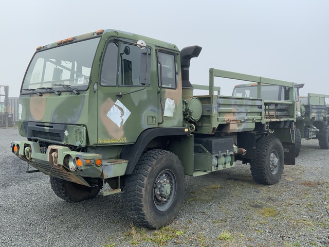 Stewart & Stevenson M1078A1 LMTV 4x4 Cargo Truck Stewart & Stevenson M1078A1 LMTV 4x4 Cargo Truck