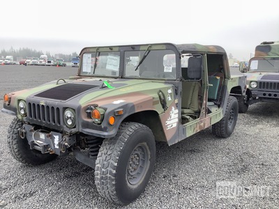 2006 AM General M1097R1 HMMWV 4 Door Soft Top w/Truck Body
