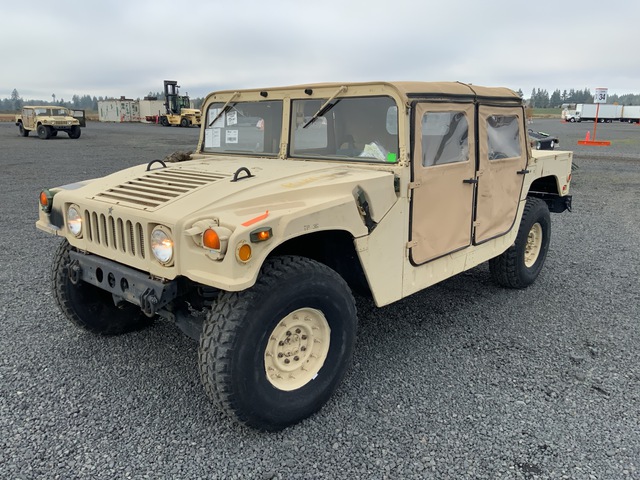 AM General M1097R1 HMMWV 4 Door Soft Top w/Truck Body AM General M1097R1 HMMWV 4 Door Soft Top w/Truck Body