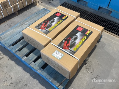 Quantity of (2) 3.5T Dual Pump Floor Jack Set その他 - 店舗 & 倉庫 (Unused)