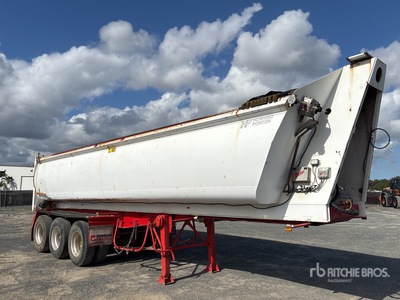 2010 Roadwest 8.8 m Tri/A مقطورة للتفريغ الخلفي