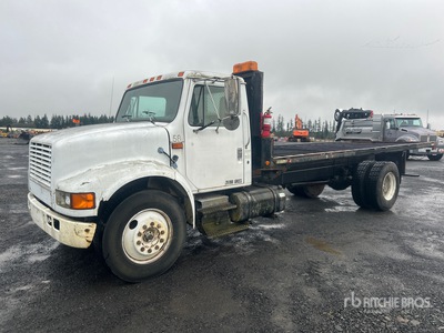 1995 International 4700 4x2 Flatbed Truck
