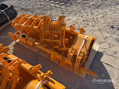 Quantity of (8) 2026 GIYI VCA-8 Mini Excavator Attachments - Fits Cat 301 (Unused)