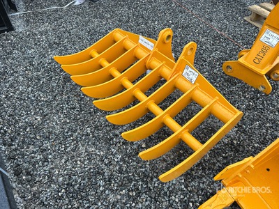 2026 GIYI 44 in Râteau de pelleteuse - Fits Cat 305 (Unused)