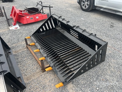 2026 GIYI GY-RB66 66 in Rock Skid Steer Bucket (Unused)