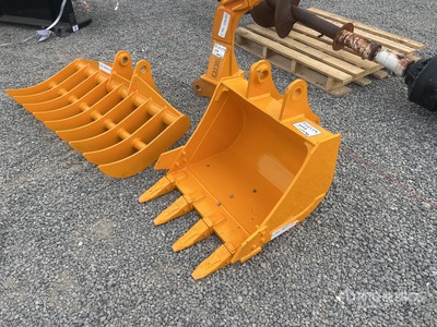 2026 GIYI GY-BK 24 in Digging CAT Excavator Bucket (Unused)