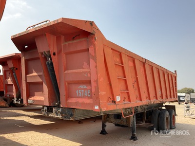 Mammut T/A End Dump Trailer