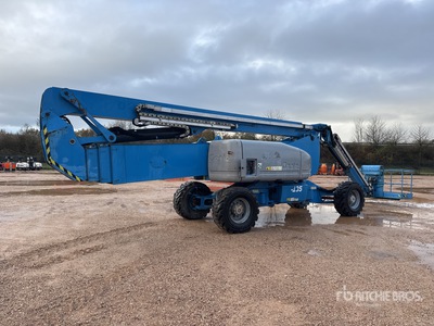 2010 Genie GEN-Z135/70 Articulating Boom Lift
