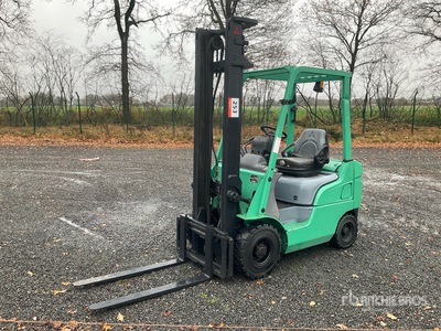 2017 Mitsubishi FD18NT رافعة شوكية