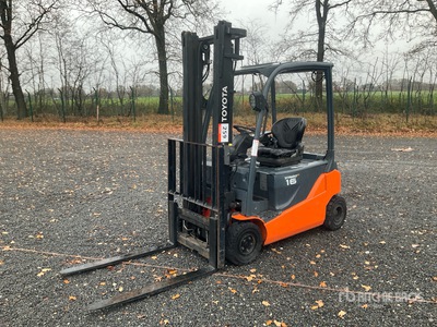 2019 Toyota 8FBM16T Chariot Élévateur Électrique (Inoperable)