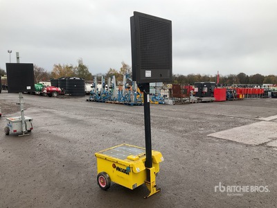 Solar Compact Variable Message Board