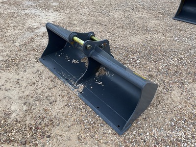 Strickland 60 in V-Ditching Cazo para excavadora - Fits Komatsu PC55