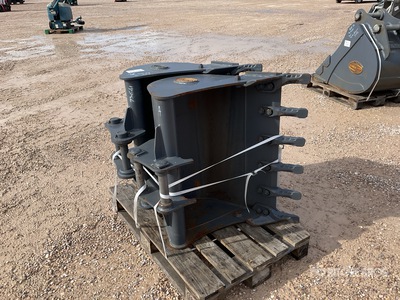 Quantity of (2) Strickland 36 in Loading Cazo para excavadora - Fits Volvo EC55